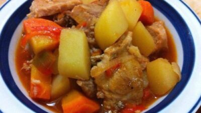 How to whip up afritadang baboy Filipino style in a jiffy