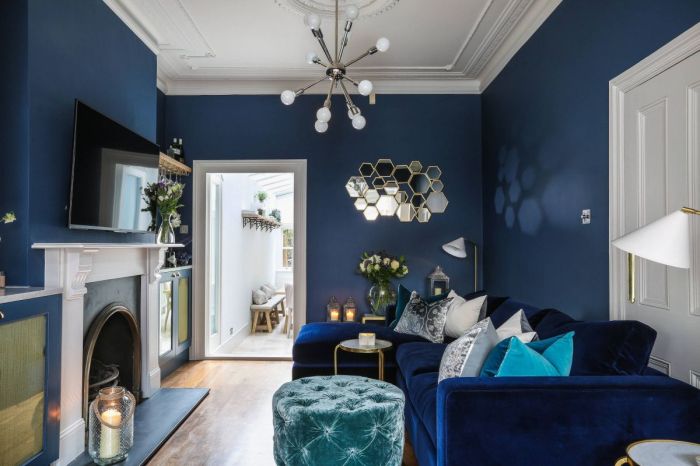 How to decorate a navy blue living room